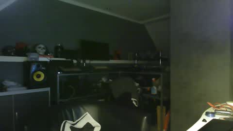 Snapshot of ruffi77 chatting on 02.24.25 Chico que rico Caliente online show from 02.24.25