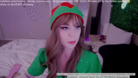 Snapshot of runesy chatting on 12.22.24 Lady online show from 12.22.24
