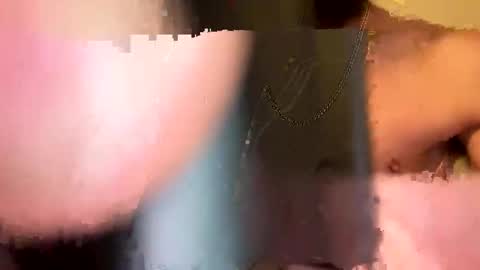 Snapshot of ryandelgadophone chatting on 11.08.25 SingleDad online show from 11.08.25