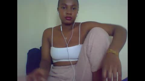 Snapshot of rycie chatting on 10.13.25 Rycie online show from 10.13.25