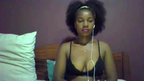 Snapshot of rycie chatting on 10.24.25 Rycie online show from 10.24.25