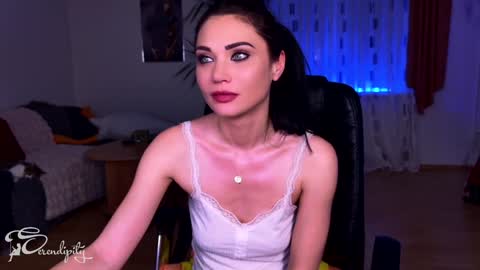 Snapshot of s3r3ndipity chatting on 02.05.25 Y      online show from 02.05.25