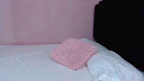 Snapshot of sabbrand_ chatting on 09.27.25           online show from 09.27.25