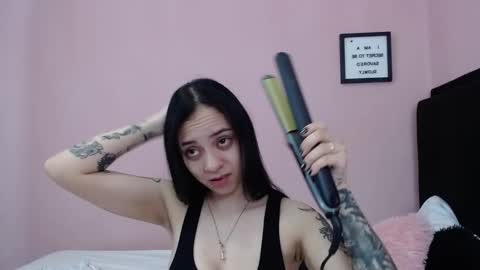 Snapshot of sabbrand_ chatting on 09.28.25           online show from 09.28.25