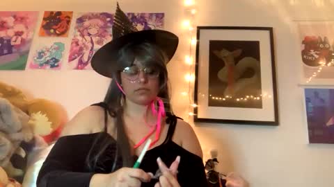 Snapshot of sadgirlsocial chatting on 10.21.25 sweet angel baby  online show from 10.21.25