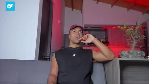 Snapshot of sag_1998 chatting on 03.04.25 Sag online show from 03.04.25