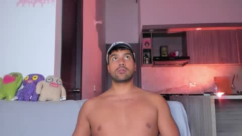 Snapshot of sag_1998 chatting on 11.17.25 Sag online show from 11.17.25