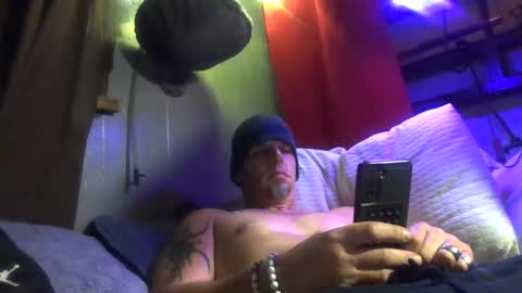 saintchriss online show from 10.22.25