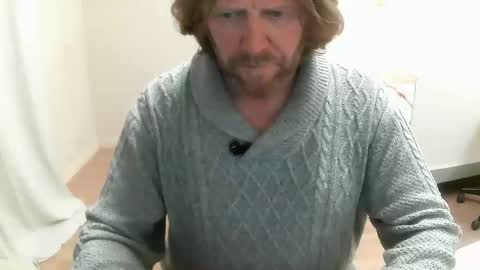 Saltimbanquier  Salt  ou  Banquier  online show from 12.12.24