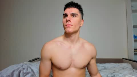 Snapshot of sam_huston18 chatting on 01.26.25 BACK IN 2 WEEKS online show from 01.26.25
