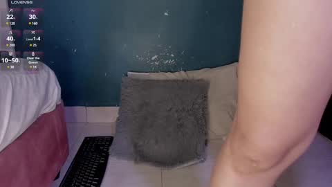 Snapshot of samantha_cp_ chatting on 02.13.25 Sammy online show from 02.13.25