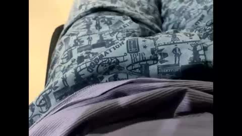 Snapshot of samnivin chatting on 10.13.25 samnivin online show from 10.13.25