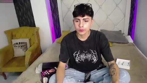 Snapshot of samu_foxxx chatting on 09.26.25 SAMU online show from 09.26.25