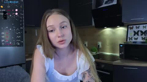 Snapshot of sandra_buika chatting on 02.23.25 Sandra      Lillys Page    online show from 02.23.25