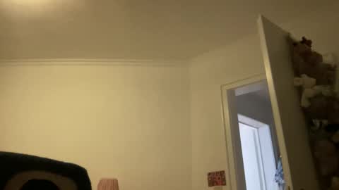 Snapshot of santaclausonice chatting on 10.28.25 santaclausonice online show from 10.28.25