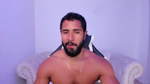 santiago_huntt online show from 10.17.25