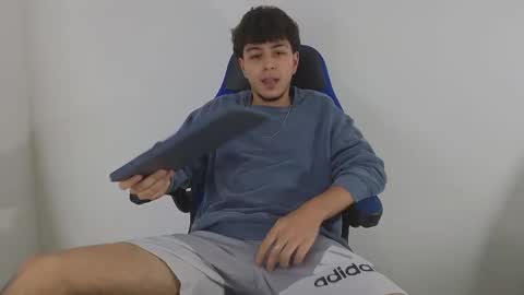 Snapshot of santybig18 chatting on 03.11.25 santybig18 online show from 03.11.25