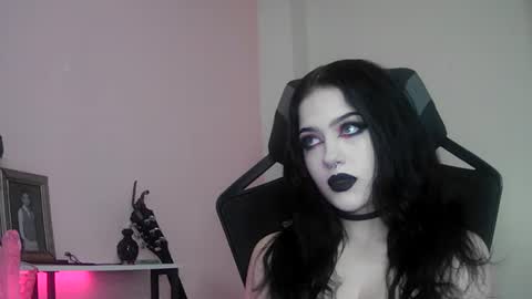 Snapshot of saphirerose1 chatting on 10.25.25 Sapphire online show from 10.25.25