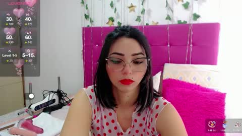 Sara  online show from 10.13.25