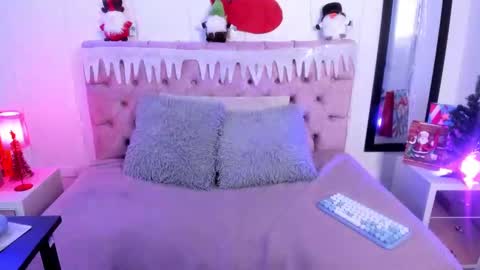 Snapshot of sara_ariass chatting on 12.11.24 SARA ARIAS online show from 12.11.24