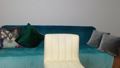 Snapshot of sara_daisy chatting on 02.27.25 Im Sara I am happy to be here  online show from 02.27.25