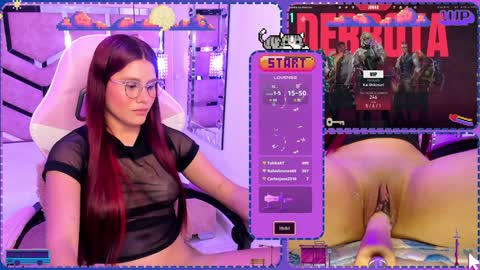 Snapshot of sara_hil chatting on 12.10.24 Sara online show from 12.10.24