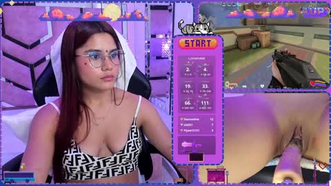 Snapshot of sara_hil chatting on 01.04.25 Sara online show from 01.04.25