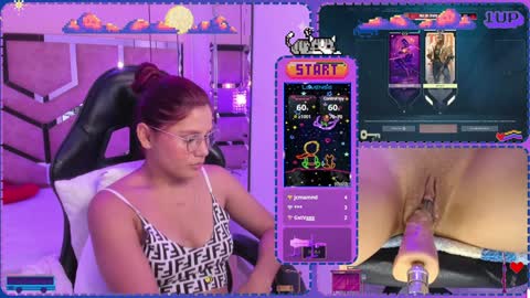 Snapshot of sara_hil chatting on 01.31.25 Sara online show from 01.31.25