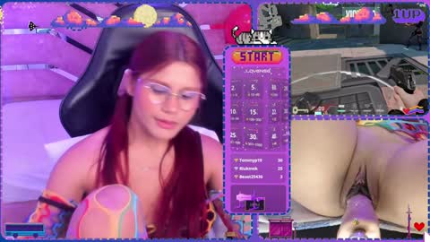 Snapshot of sara_hil chatting on 02.05.25 Sara online show from 02.05.25