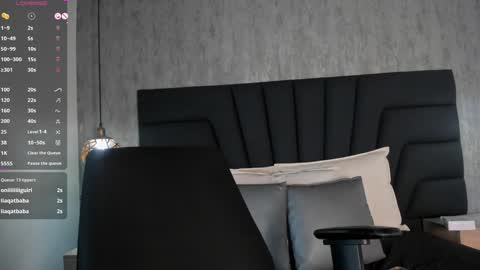 Snapshot of sara_stone17 chatting on 02.08.25  -  online show from 02.08.25