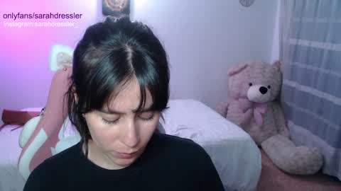 Snapshot of sarahdressler chatting on 12.29.24 sarahdressler online show from 12.29.24