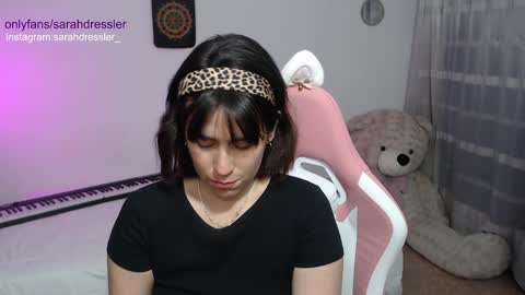 Snapshot of sarahdressler chatting on 01.26.25 sarahdressler online show from 01.26.25