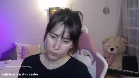 Snapshot of sarahdressler chatting on 09.16.25 sarahdressler online show from 09.16.25