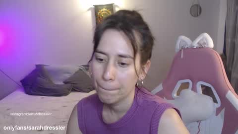 Snapshot of sarahdressler chatting on 10.05.25 sarahdressler online show from 10.05.25