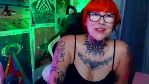 Snapshot of saraht666 chatting on 10.28.25 Sarah T online show from 10.28.25