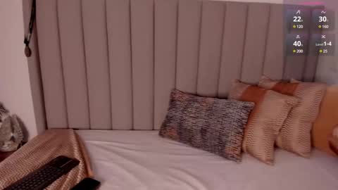 Snapshot of saraymonroe chatting on 02.25.25 Saray online show from 02.25.25