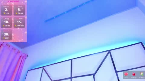 Snapshot of sarayroyse chatting on 01.07.25 Saray online show from 01.07.25