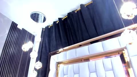 Snapshot of sarayroyse chatting on 09.27.25 Saray online show from 09.27.25