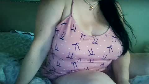 Snapshot of saretta46 chatting on 09.28.25 Sara online show from 09.28.25