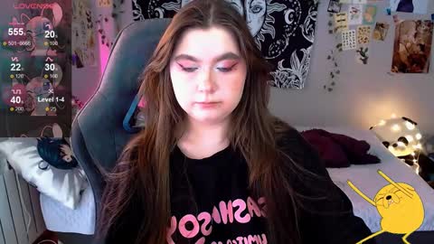 Snapshot of sashasoyyyy chatting on 02.25.25 Sashasoy online show from 02.25.25