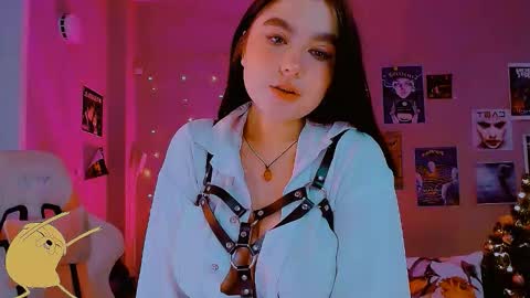 Snapshot of sashasoyyyy chatting on 10.07.25 Sashasoy online show from 10.07.25