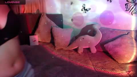 Snapshot of sashaweb chatting on 02.01.25 Sasha Independent model online show from 02.01.25