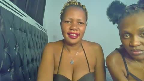 Snapshot of sassy_queen9 chatting on 10.27.25 sassy_queen9 online show from 10.27.25