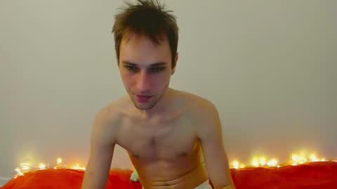 Snapshot of savak_hottie chatting on 01.08.25 Savak Laakem online show from 01.08.25