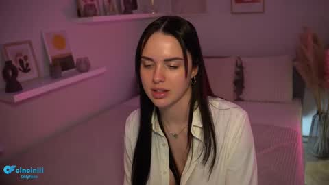 Snapshot of savvage_play chatting on 03.04.25 Naomi online show from 03.04.25