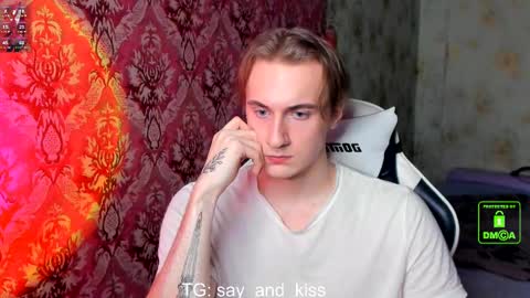 Snapshot of say_and_kiss chatting on 02.21.25 Say and kiss online show from 02.21.25