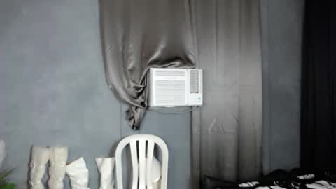 Snapshot of scarlet_enchantressxxx chatting on 10.13.25 scarlet_enchantressxxx online show from 10.13.25