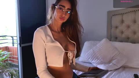 Snapshot of scarlett_grand chatting on 09.21.25 Scarlett Grand online show from 09.21.25