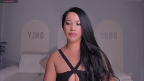 Snapshot of scarlettboss_ chatting on 10.01.25 Scarlett online show from 10.01.25