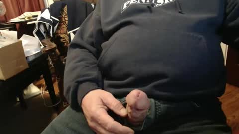 Snapshot of scottbearfun chatting on 12.22.24 scottbearfun online show from 12.22.24